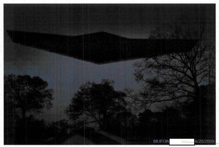 DOW-UAP-D171: artist's rendition of the black, lightless boomerang-shaped craft reported over a home in Pasadena, Maryland, at about 3:15 a.m. on 16 April 2009 (MUFON case 16539). The printed caption reads "Artist rendition of the UAV seen by" a redacted witness, "Illustration by" AAP Person 108, the MUFON field investigator; the image carries a MUFON stamp dated 4/20/2009.